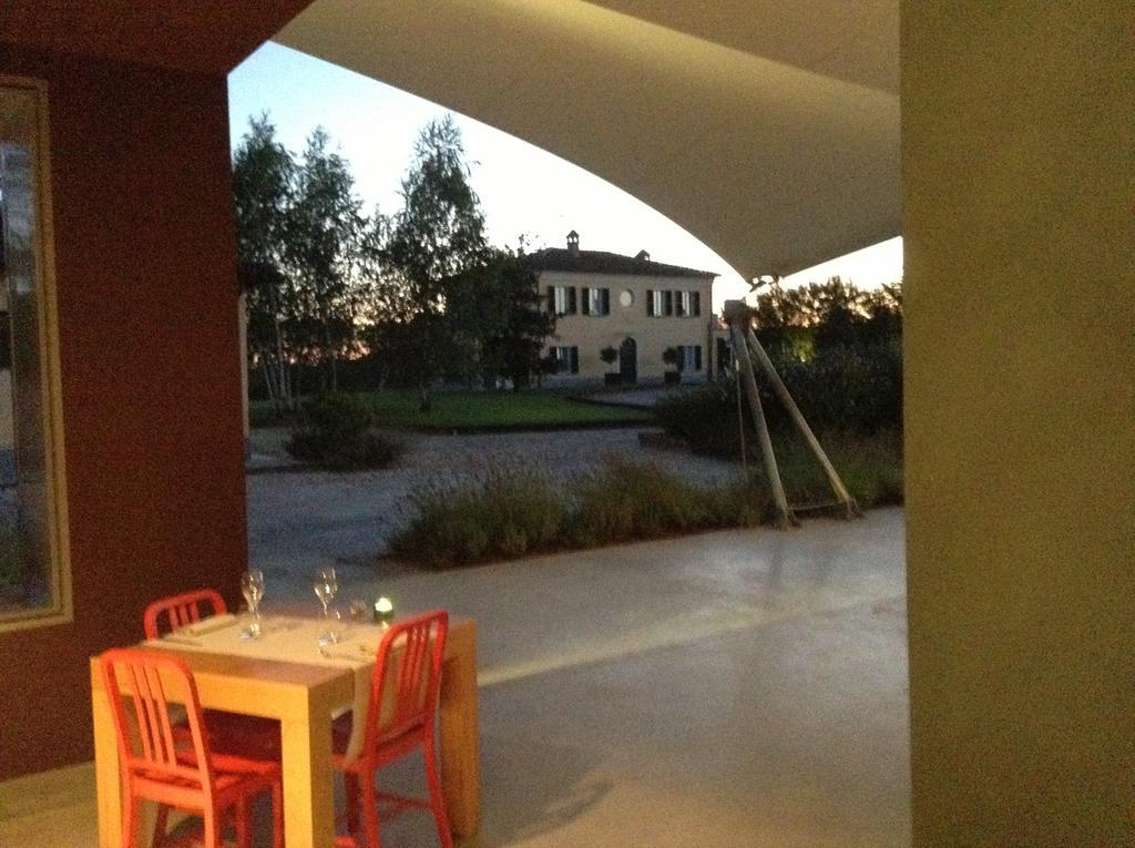 Relais 23 Hotel & Ristorante Castelnuovo Belbo Exterior photo