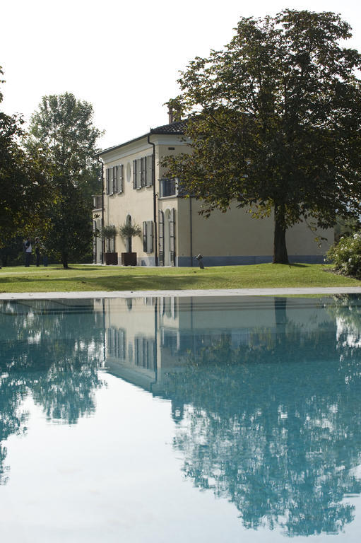 Relais 23 Hotel & Ristorante Castelnuovo Belbo Exterior photo